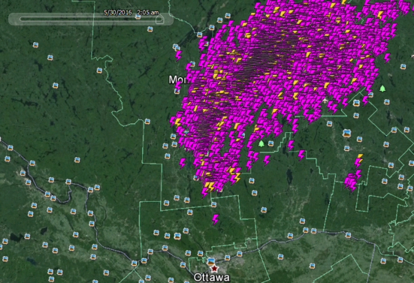 Simultaneous Storms in Canada & U.S. Bring Heavy Lightning