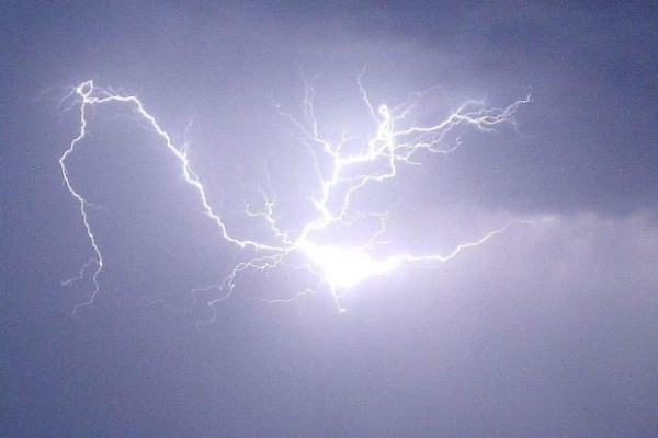 45+ People Dead After 137,066 Lightning Strikes Cover Odisha