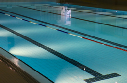 5 Myths About Indoor Pools and Lightning